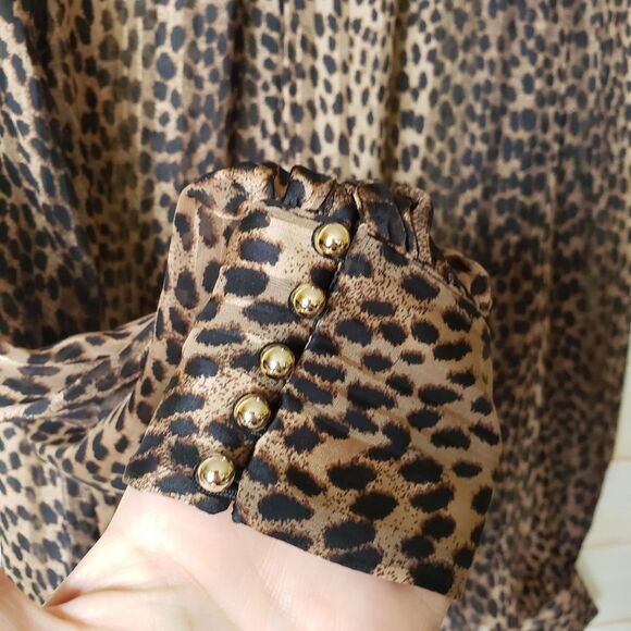 H&M Animal Print High Neck Semi Sheer Long Sleeve Lightweight Blouse Top Size 6 - Picture 3 of 11